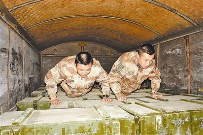 פ��ĳ���ٱ���ǿ����ѵ�������������Գţ�ͼ��