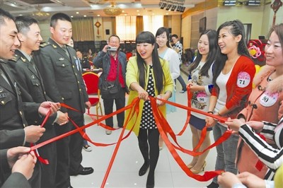 ����ĳ���ؾٰ���������ؿ�����ٱ���ż����