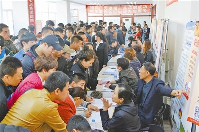 ���������������ϵط�Ԯ����3000������ʿ����ҵ