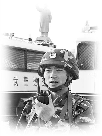 80后连长为保证任务发烧带官兵穿越“生命禁区”