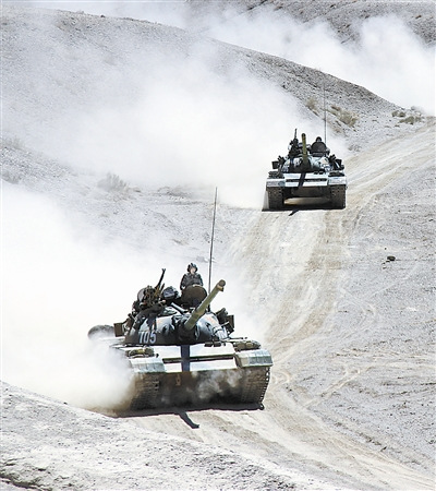 �½�����ĳ����֯ս����������װ��ս��Ⱥ����