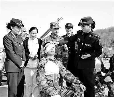 ���ݾ�����³ľ����ҽԺҽ����ԱΪ�ٱ�����������