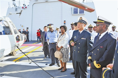 中国海军舰艇编队首次访问纳米比亚