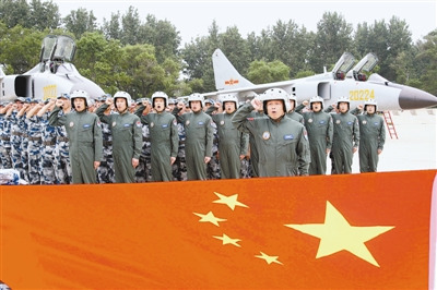 沈阳军区空军弘扬优良传统 提升部队战斗力(图)