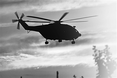 武警森林部队90后飞行员夜航首飞即接受特情考验