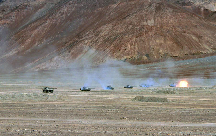 ��ž��ϳ�̹��Ӫ�ڸ�ԭ���ж����������ս����