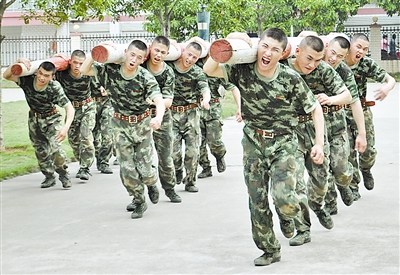 �侯����֧�ӿ�չȤζ����ѵ��սʿ��Բľ����