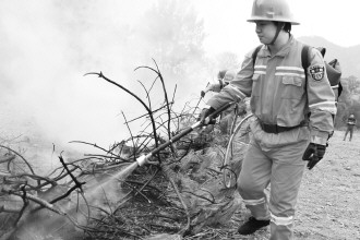 ���������������Ӧ����������ɽ��ͼ��