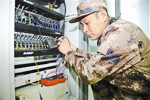 ��У����Ѫ����������豸��սʿ�������Ϸ���