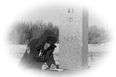 �½�����Ա25�껻7����������ֹ�ӷ�Խ�磨ͼ��