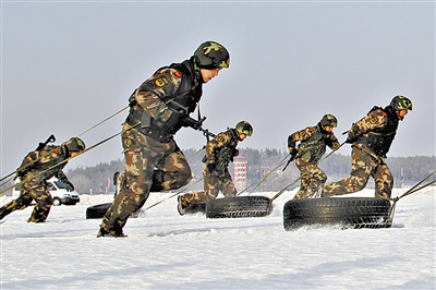 ��������ľ˹�侯ѩ�ؿ���ѵ������ǹ����̥��ͼ��