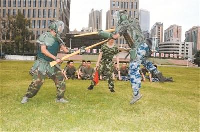 全军刺杀骨干培训:敢于“刺刀见红”的精神不能丢