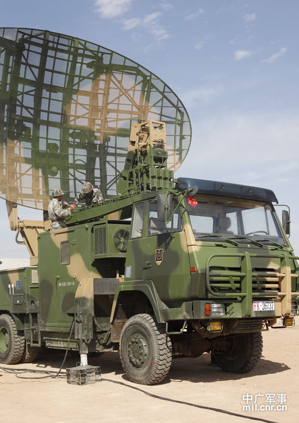 兰州军区某防空旅新装备配备"私人医生"