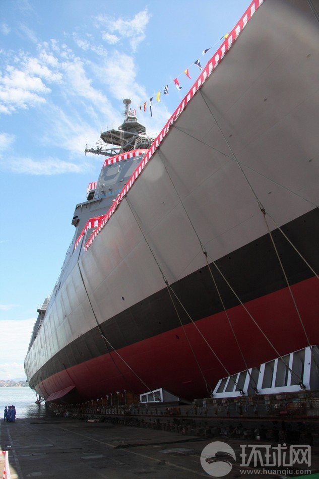 日本海自队第四艘秋月级驱逐舰下水