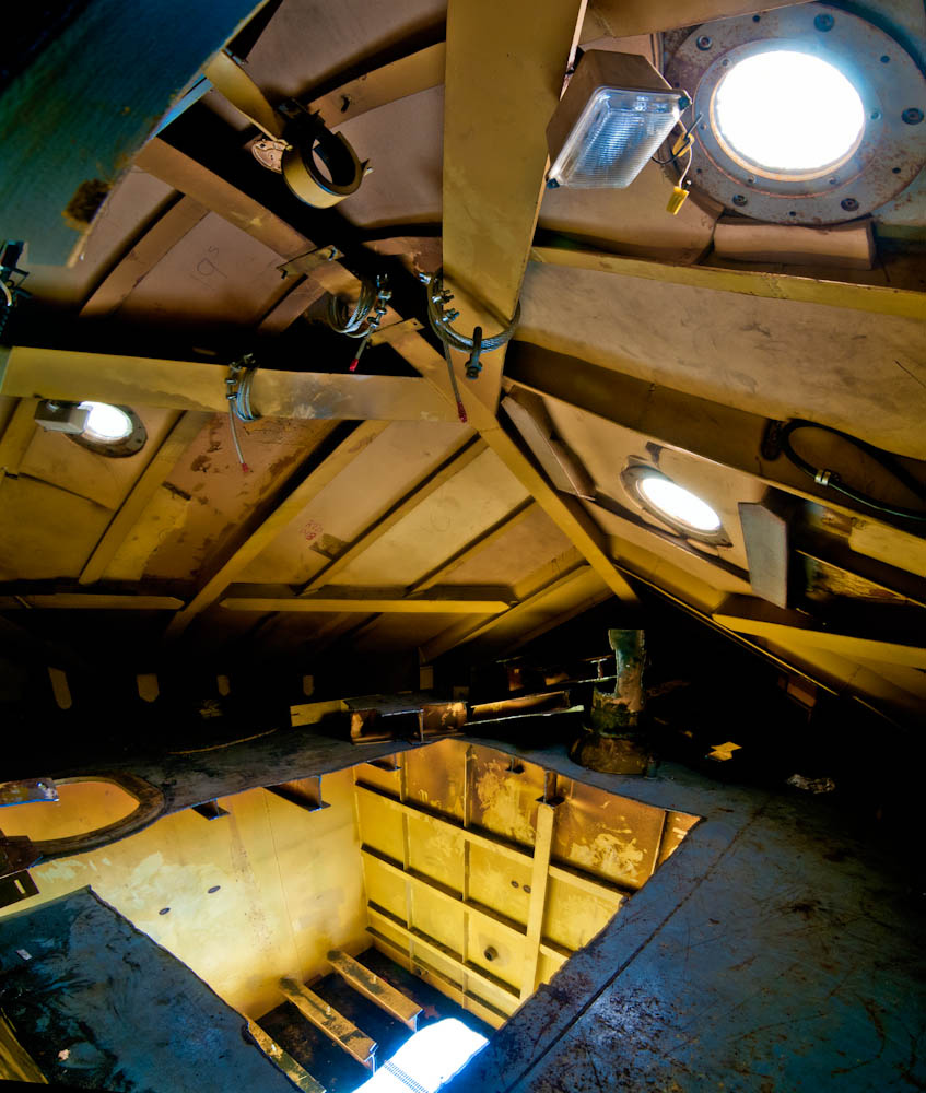 美军最神秘"海影"号隐身战舰建造照曝光