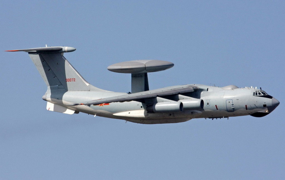 福建军用机场曝光 中国180架三代机力压日本