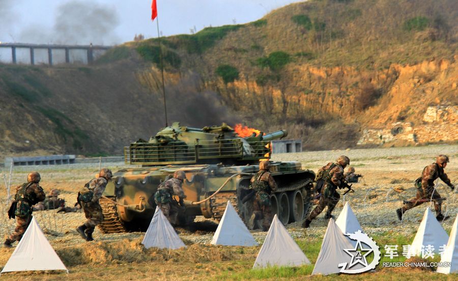 中国高寒山地装甲部队曝光59d掩护步兵作战