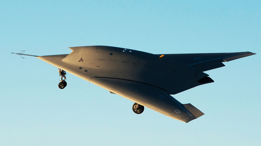 利剑无人机再曝新照 无奈用俄发动机隐身打折扣