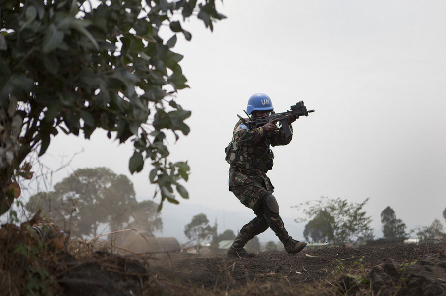 坦桑尼亚特种部队曝光战斗装具全武器好