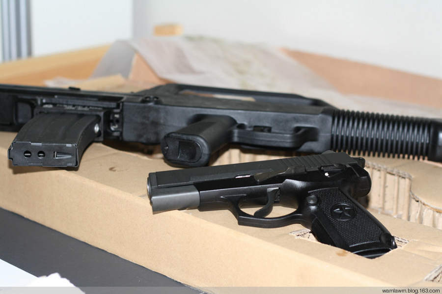 开箱细看外贸97式步枪 用北约制式m16弹夹