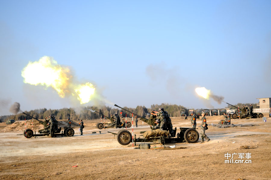 福建预备役高炮师火力真猛 不输正规军