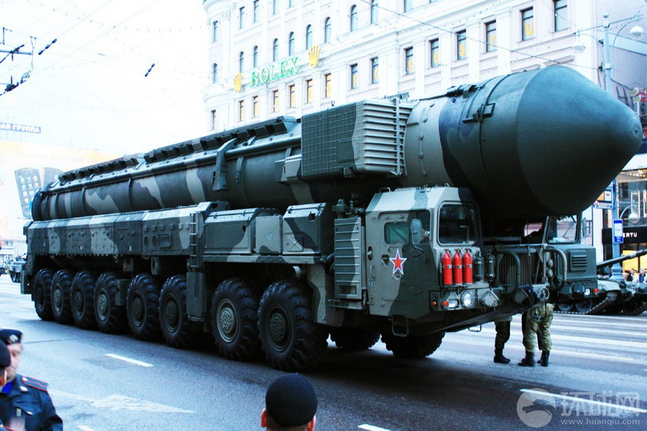 ss-27/白杨-m是俄罗斯大力宣传的新一代洲际导弹,它1987年开始研制