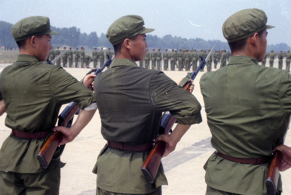 超珍贵老照片再现1984年中国三军大阅兵