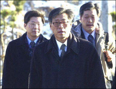 图文:韩国现代集团牙山公司董事长郑梦宪自杀