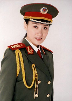图文:乐观而富有爱心的军旅女歌手谭晶