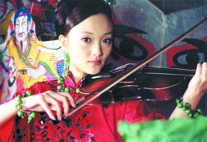 据信息时报报道,前日,高晓松到广州为即将在本周上市的电影《我心飞翔