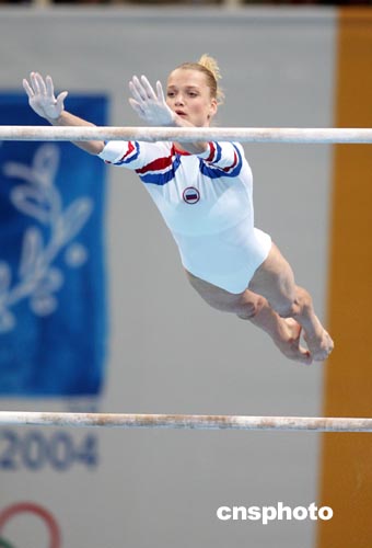 雅典快递:霍尔金娜失误 法女将摘得高低杠冠军
