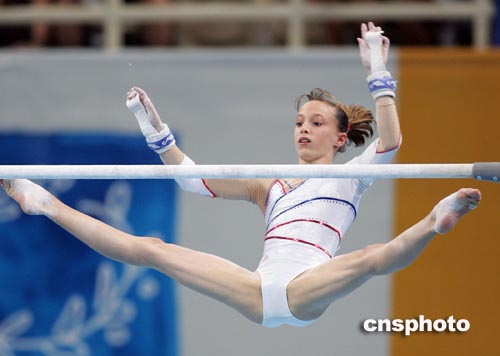 雅典快递霍尔金娜失误法女将摘得高低杠冠军