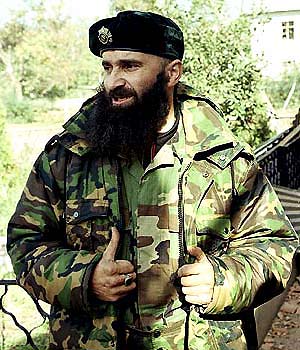 据法新社报道,车臣分离主义武装头子巴萨耶夫今天在一家叛军网站