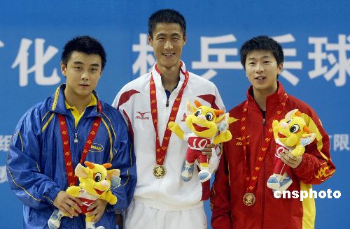 图:世界冠军王励勤轻取王皓称霸十运会男单