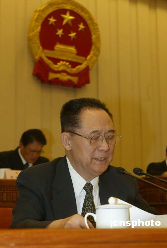 十月二十二日,全国人大法律委员会副主任委员胡光宝在人民大会堂举行