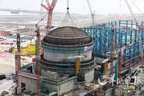 台山核电1号机组核岛穹顶吊装就位