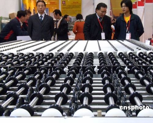 施正荣卸任尚德CEO不谈破产赛维电话难通玩消失