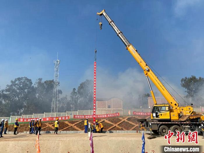 弥蒙铁路四电工程全面展开