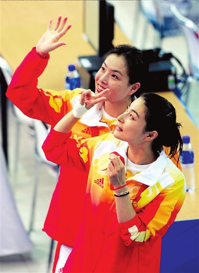 俏姐妹郭晶晶,吴敏霞故事:性情迥异 亦敌亦友 (2)