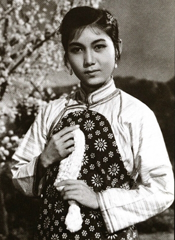 十一纪念新凤霞逝世八周年评剧演出引燃社会关注