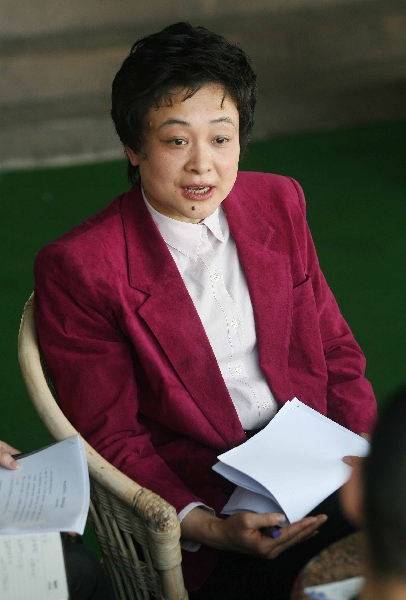 何智丽访谈驳斥叶永烈称其不尊重事实蓄意挑拨