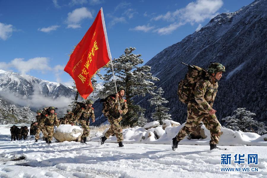 中巴"友谊-2011"反恐联合训练直升机大队启程