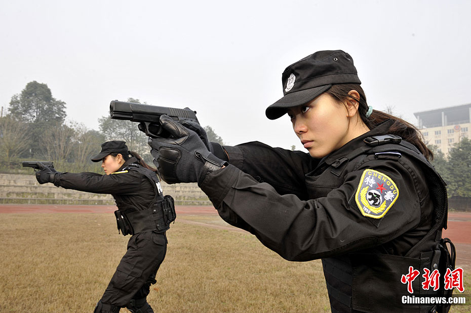 魔鬼训练选拔90后"兵王" 纪实版《士兵突击》热播