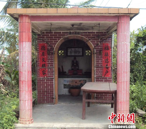 海南侨乡琼海市乐城东门村土地庙