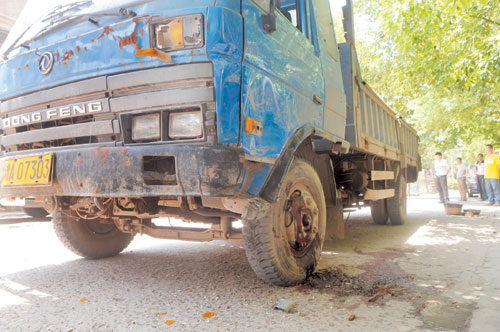 С����ͣ���ǻ���Ѯ���˱�������ѹɥ����ͼ��