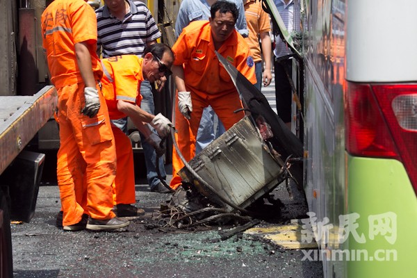 �Ϻ�825·��������ȼ����Ա������ͼ��