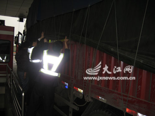 ��ɫͨ���ɲ��ֻ����ӷ�ͨ���߿Ƽ����������