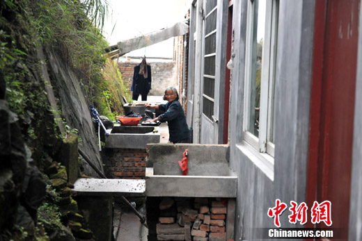 ͨѶ���ճ�����������桱�Ĺ¶�������ͼ��