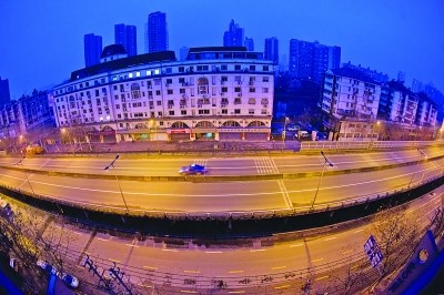 �Ͼ�ˮ���Ÿ߼��Ŷ���2000���ƿ�4.8����ը��