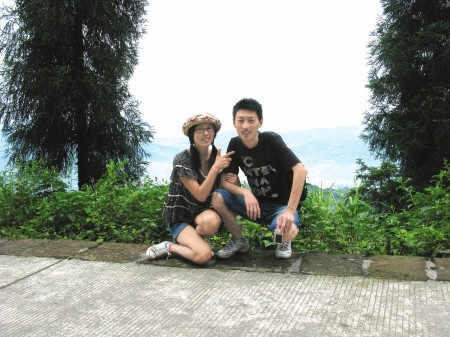 牛桂影和张谦在叙永合影.